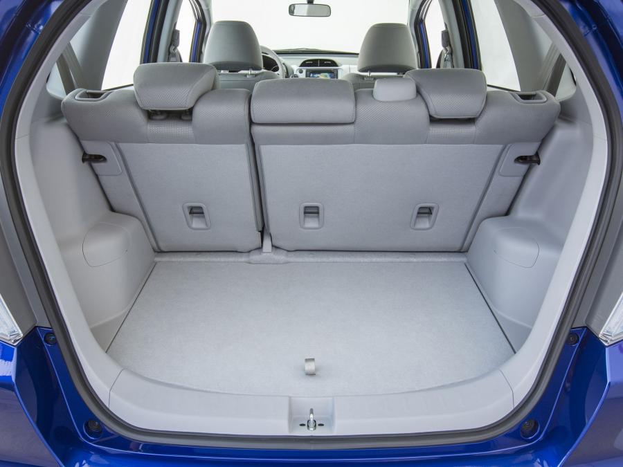  Honda Fit EV 2012 года  (фото 22 из 33)